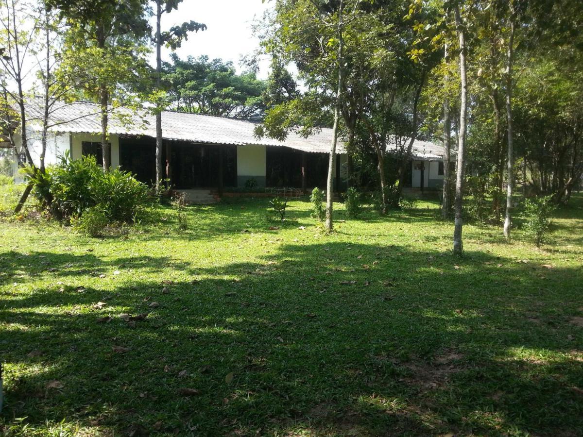 Isaan Perazim Park Hotel Roi Et Buitenkant foto