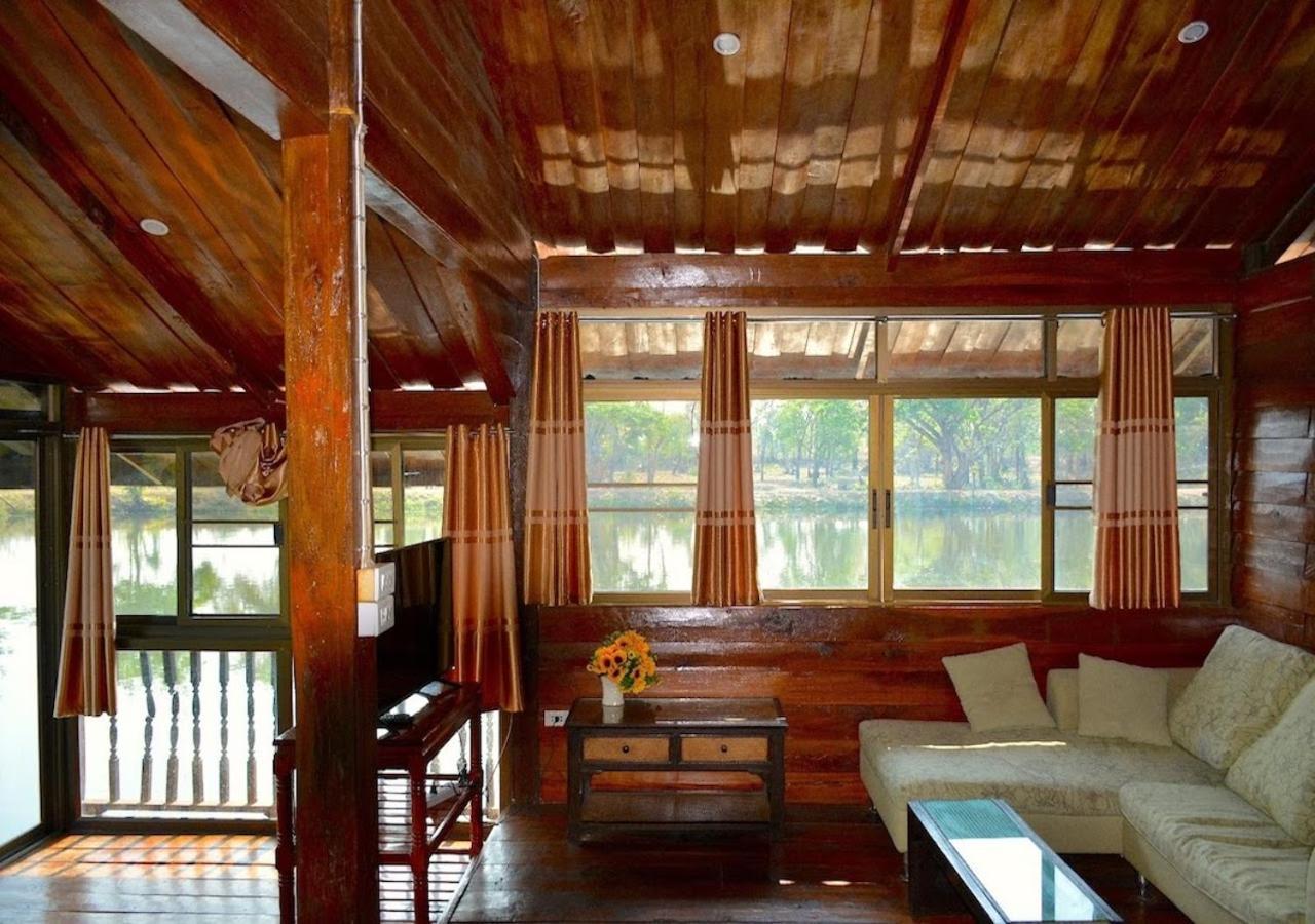 Isaan Perazim Park Hotel Roi Et Buitenkant foto